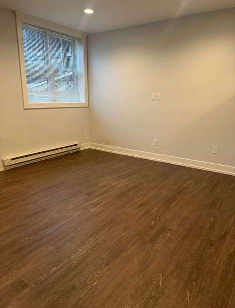 Empty bedroom move-out cleaning result